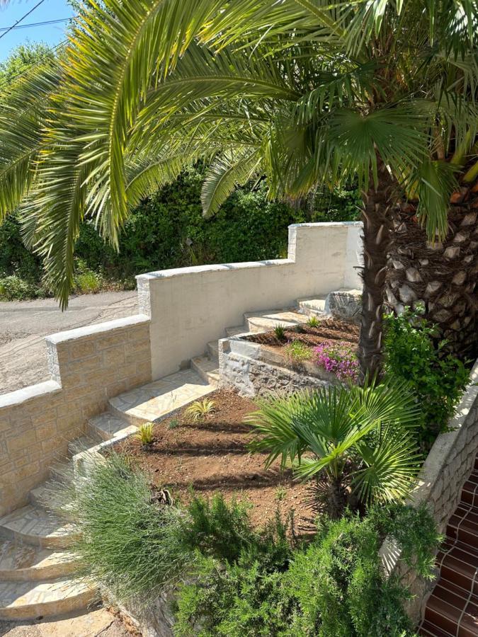 Vacation Home Lucija Slatina  المظهر الخارجي الصورة