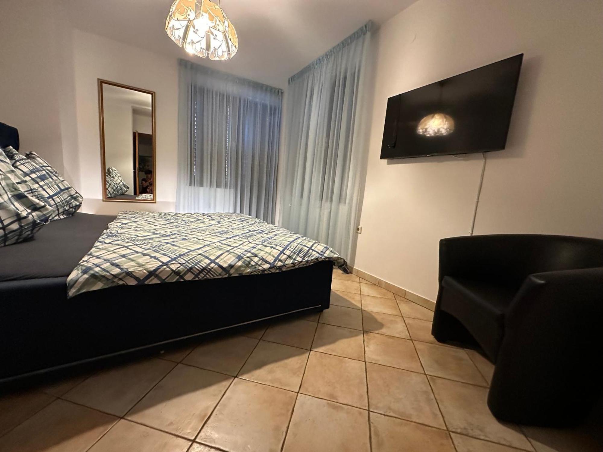 Vacation Home Lucija Slatina  المظهر الخارجي الصورة