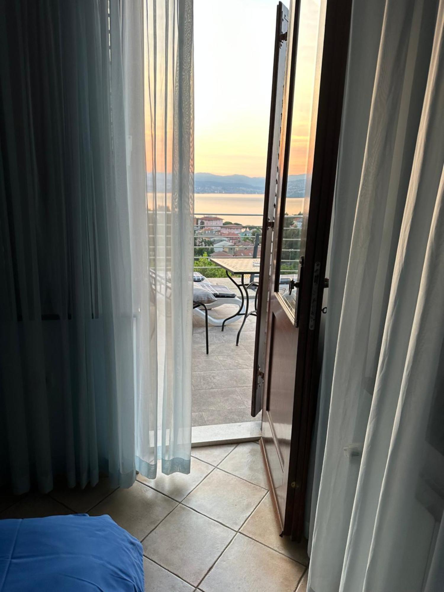 Vacation Home Lucija Slatina  المظهر الخارجي الصورة