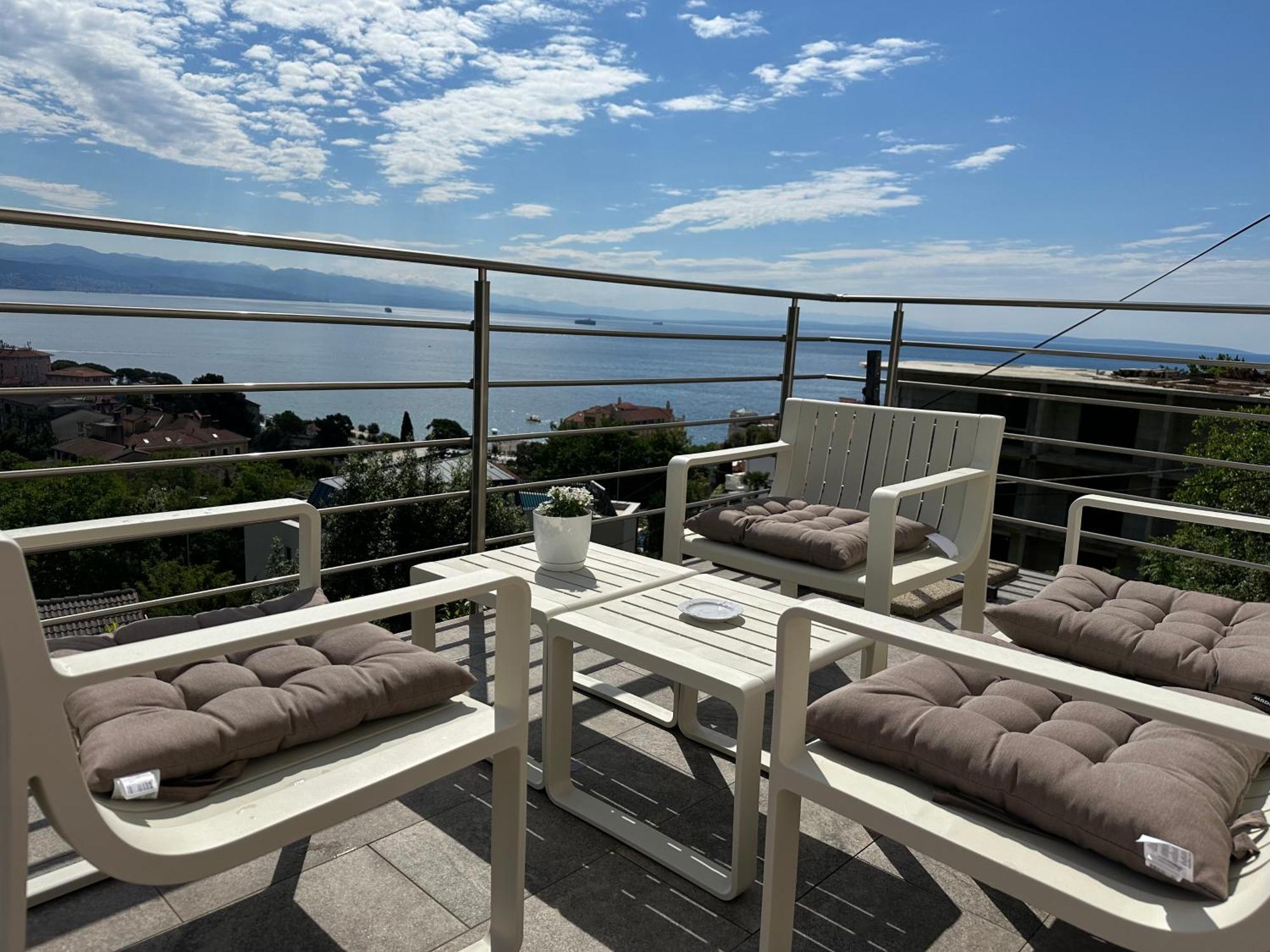 Vacation Home Lucija Slatina  المظهر الخارجي الصورة
