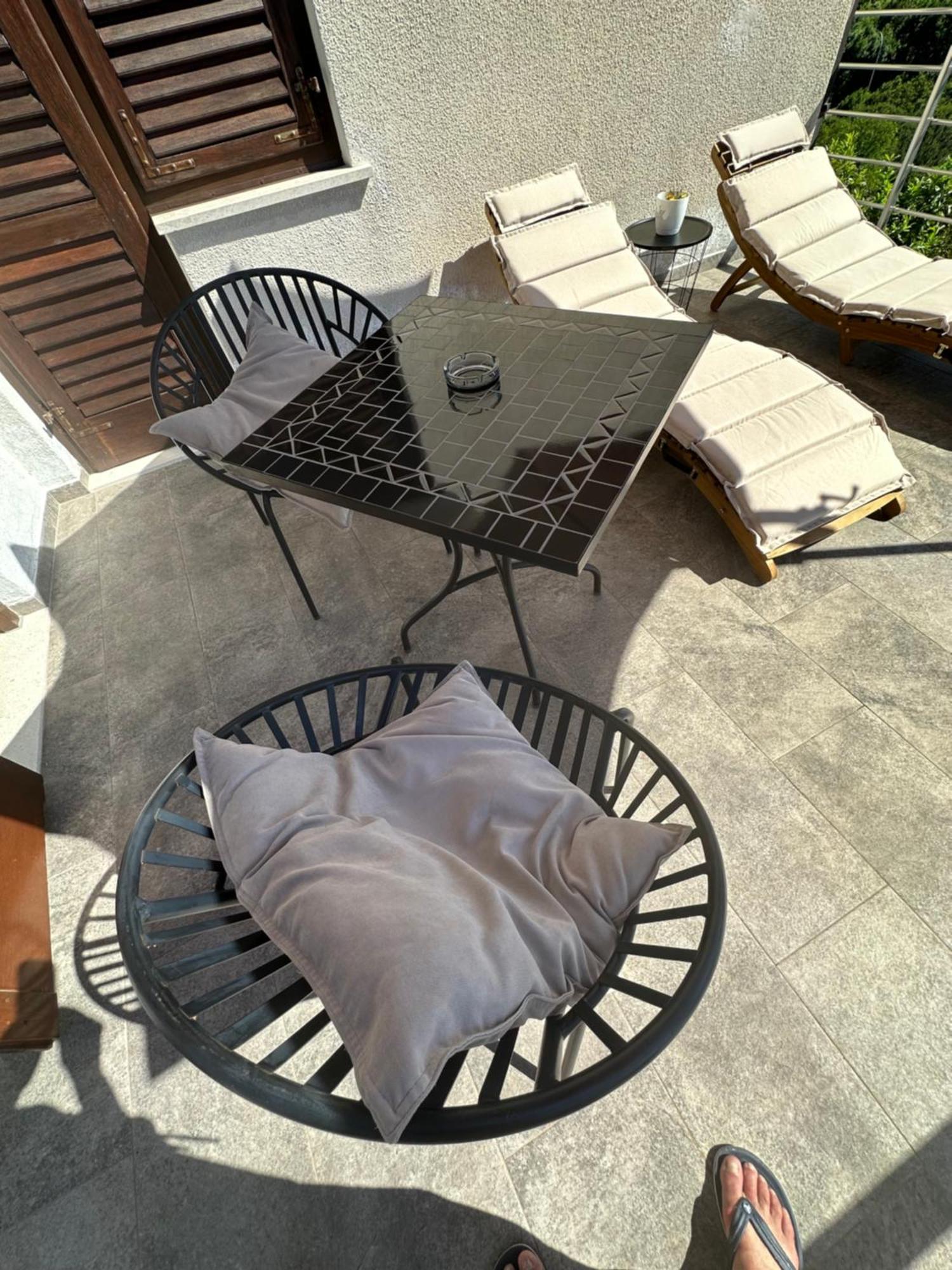 Vacation Home Lucija Slatina  المظهر الخارجي الصورة