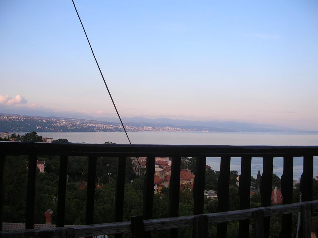 Vacation Home Lucija Slatina  المظهر الخارجي الصورة
