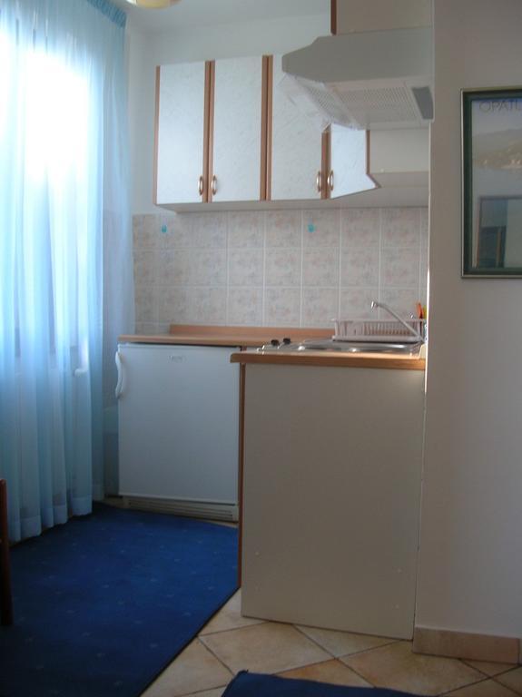 Vacation Home Lucija Slatina  المظهر الخارجي الصورة