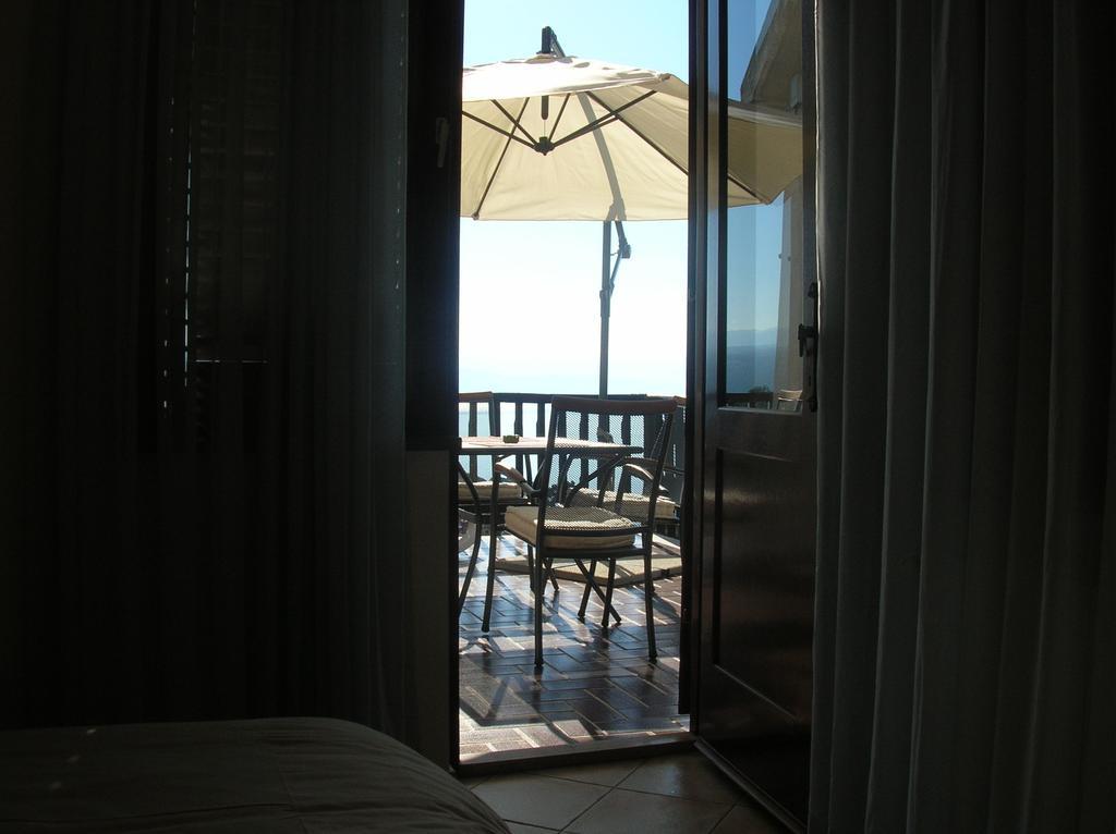 Vacation Home Lucija Slatina  المظهر الخارجي الصورة