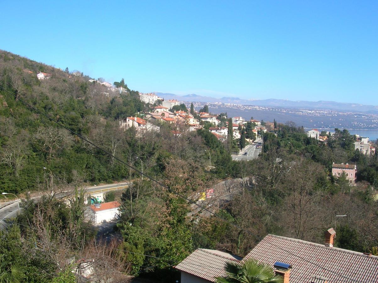 Vacation Home Lucija Slatina  المظهر الخارجي الصورة