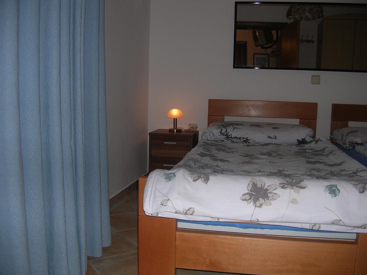 Vacation Home Lucija Slatina  المظهر الخارجي الصورة