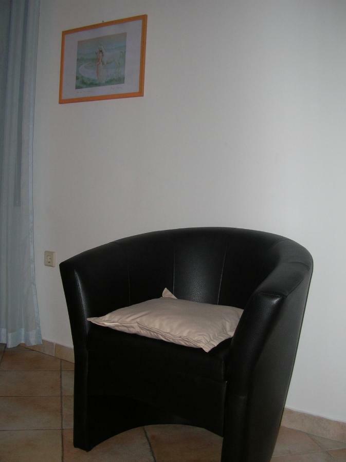 Vacation Home Lucija Slatina  المظهر الخارجي الصورة